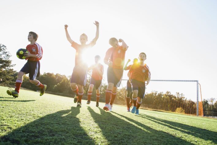 Drahé dětské kroužky? Rodiny mohou využít podporu, o&nbsp;možnostech přitom často neví